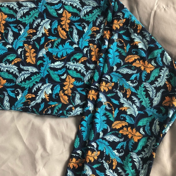 NWOT OS LuLaRoe Leggings - Picture 2 of 2